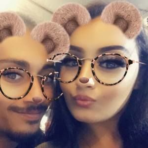 Meet your Posher, Chanel